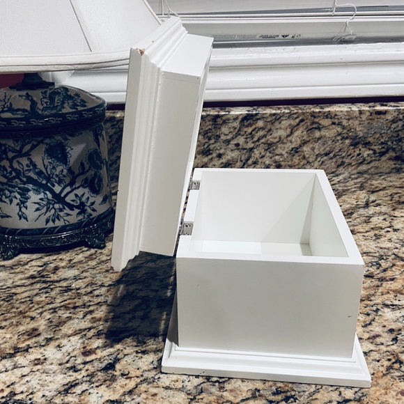 Furio Home White Wooden Box - Picture 2 of 7